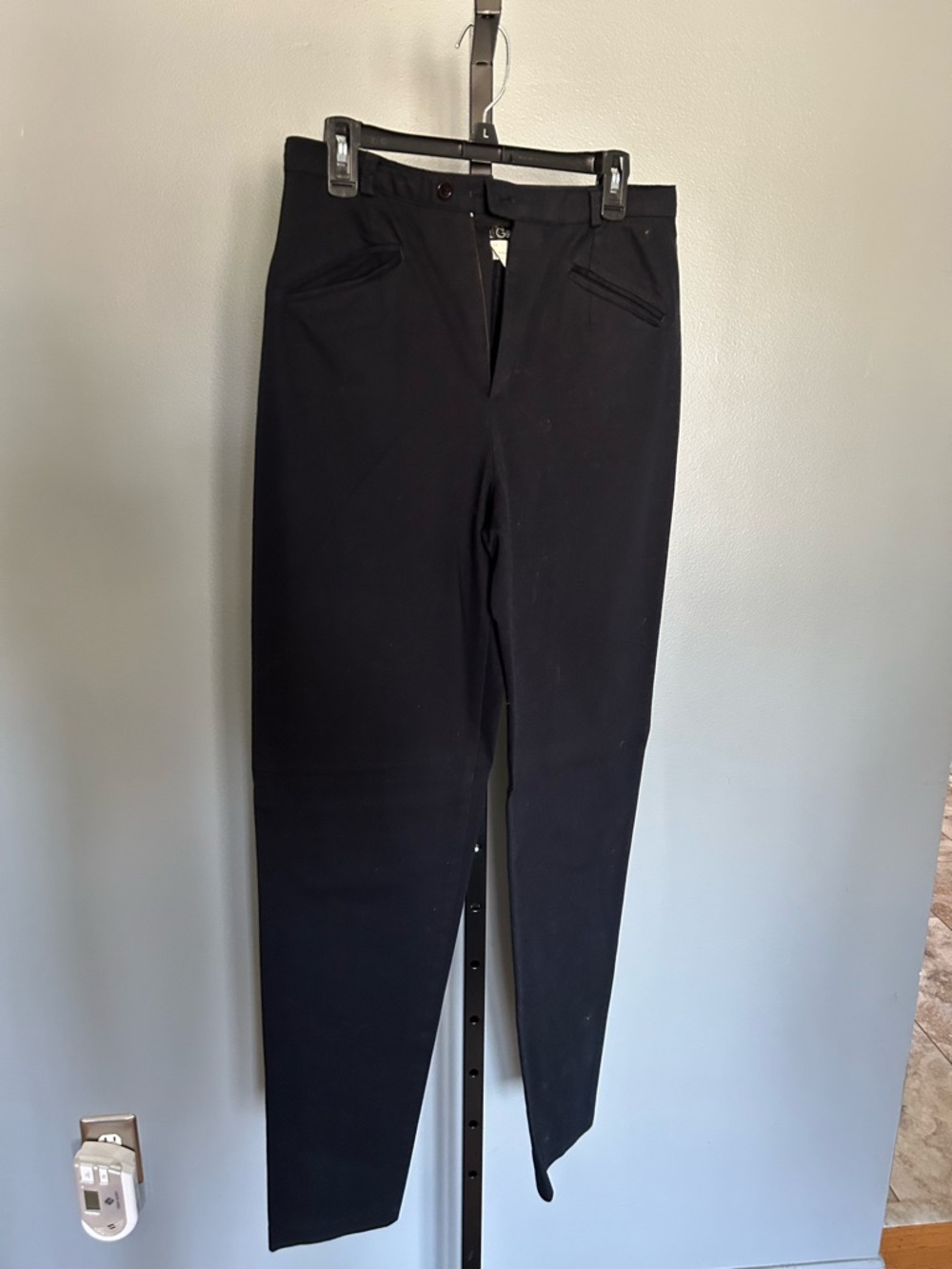 Women's Black Skinny Pants — Sleek Everyday Fit